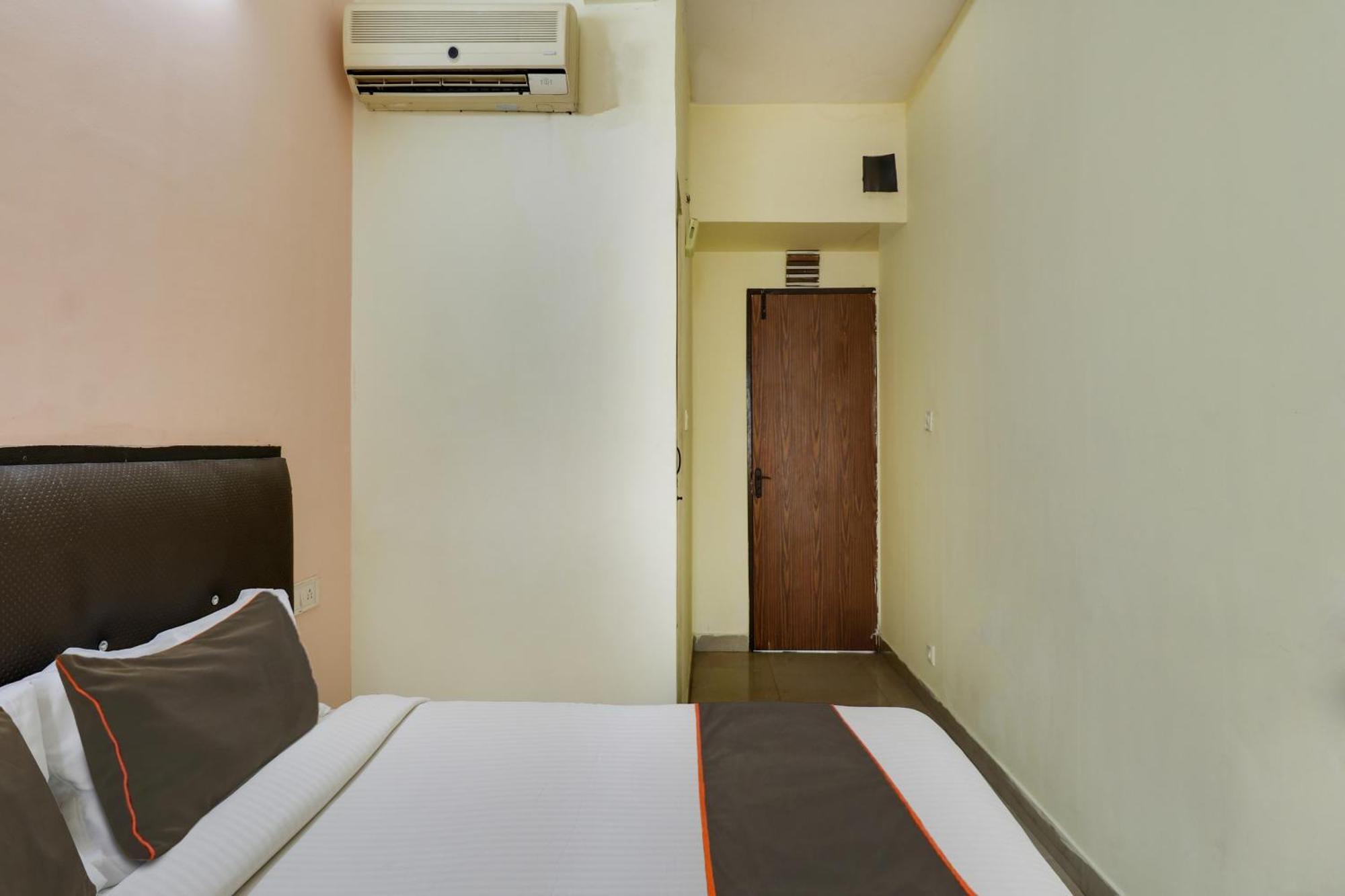 Hotel O Royal Galaxy Bangalore Esterno foto
