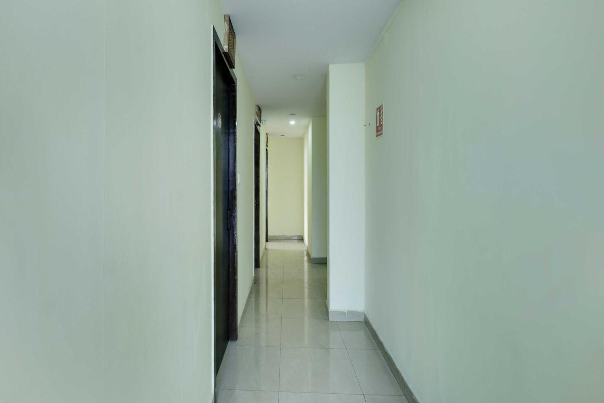 Hotel O Royal Galaxy Bangalore Esterno foto