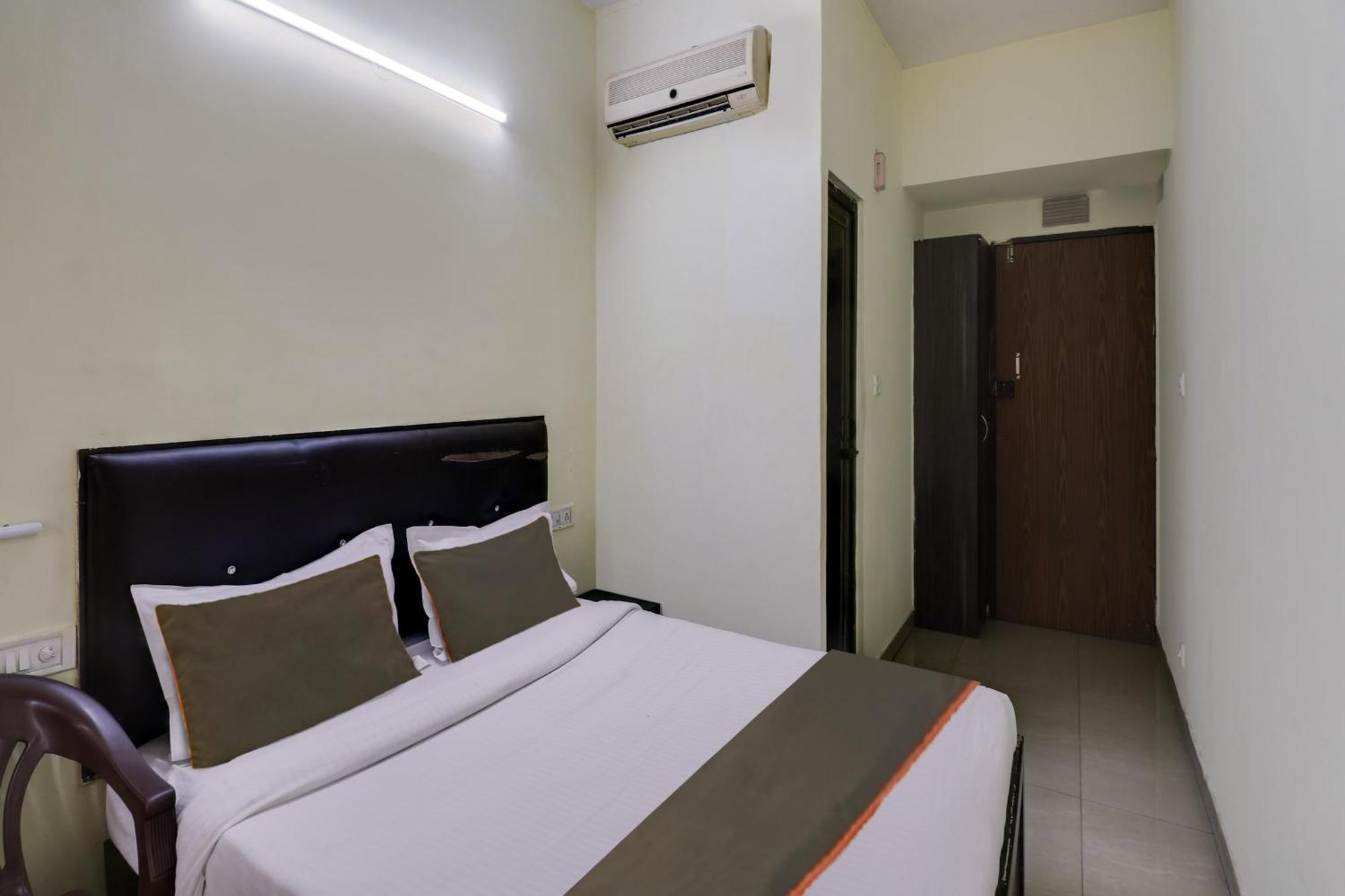 Hotel O Royal Galaxy Bangalore Esterno foto