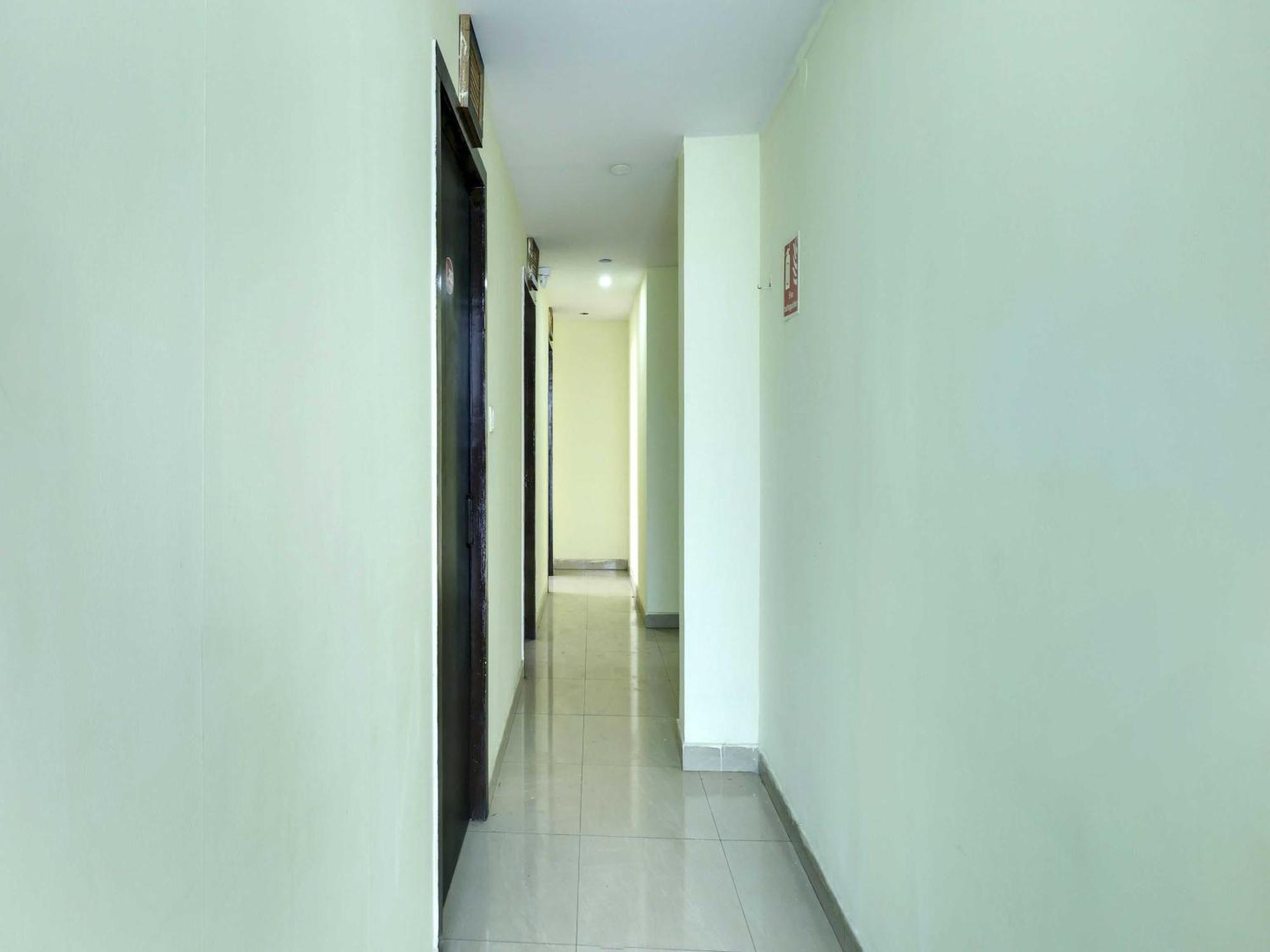 Hotel O Royal Galaxy Bangalore Esterno foto